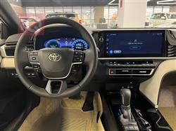 تۆیۆتا کامری